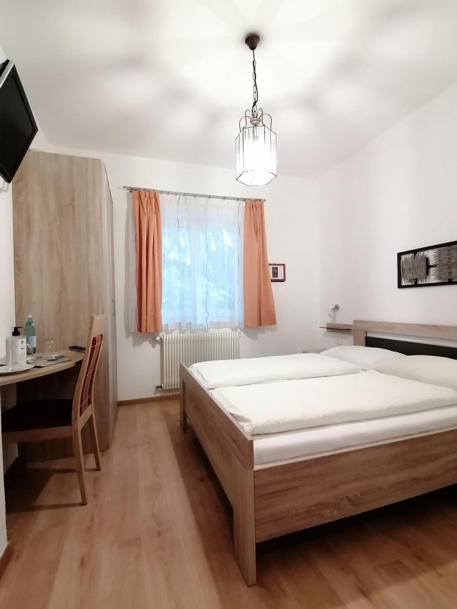 Pension Sunnhofer Vilpiano Bagian luar foto